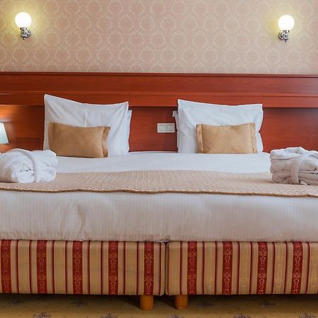 City Hotel Tien Shan Koktobe 外观 照片