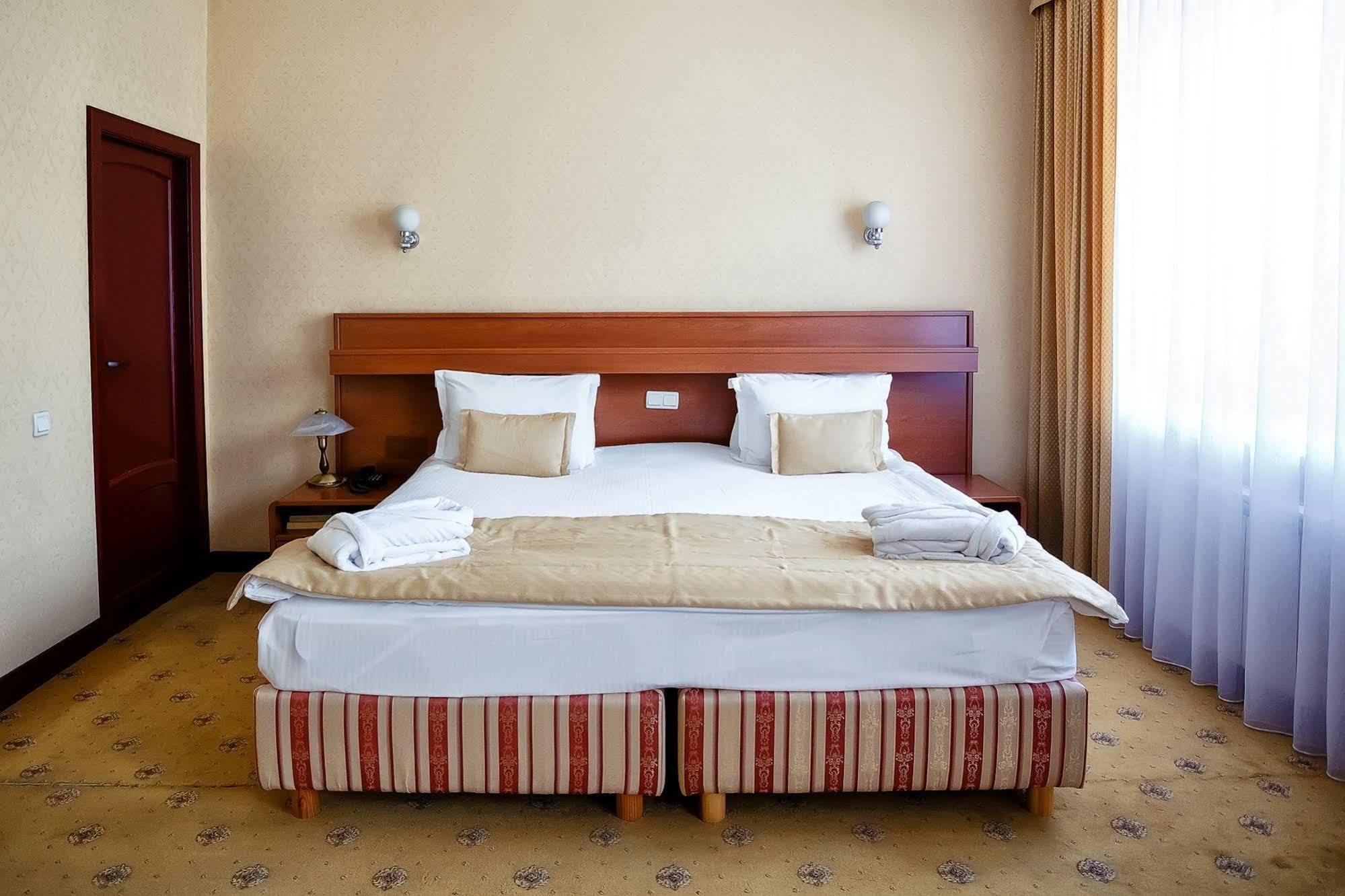 City Hotel Tien Shan Koktobe 外观 照片