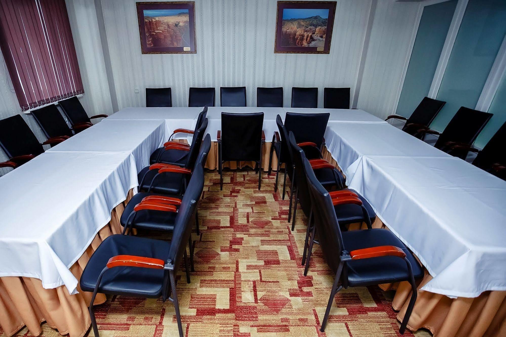 City Hotel Tien Shan Koktobe 外观 照片